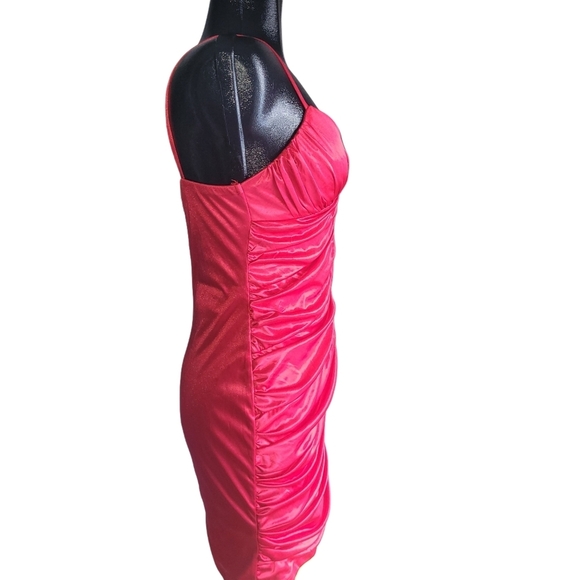 City Triangles Red Ruched Bodycon Cocktail Dress L - Picture 4 of 8